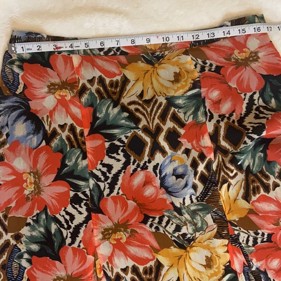 Skirt - Picture 9 of 16